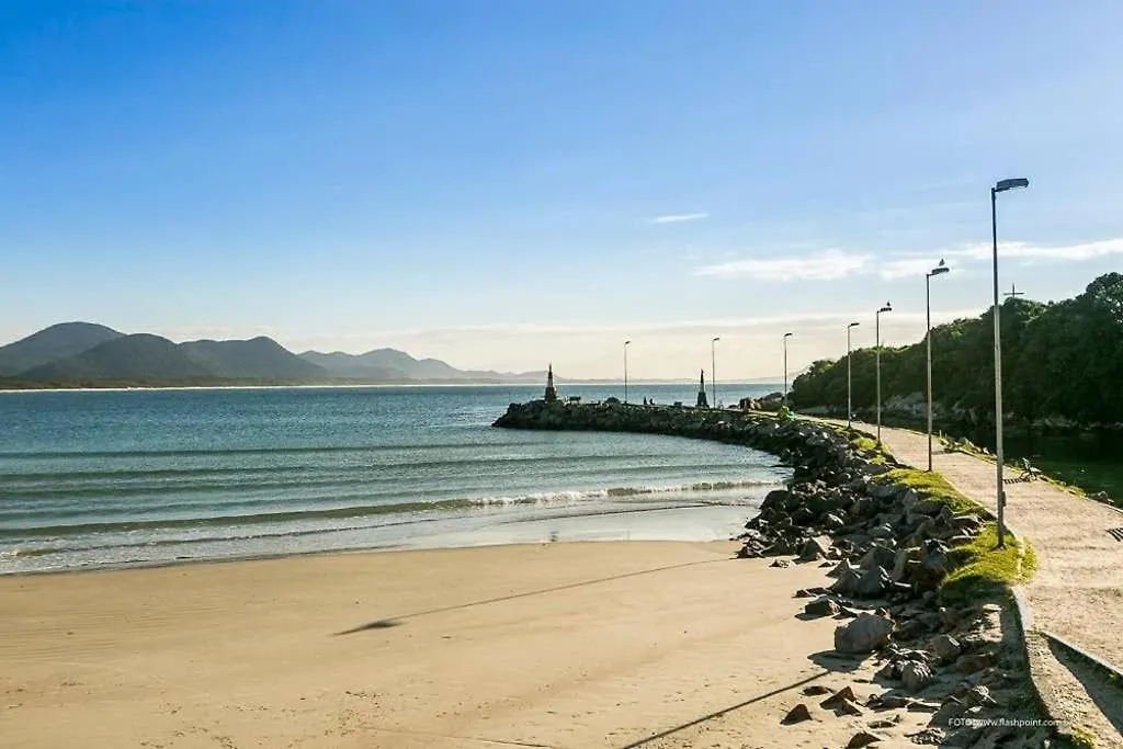 Lindos chalés a 150m da praia Florianópolis Сasa de vacaciones